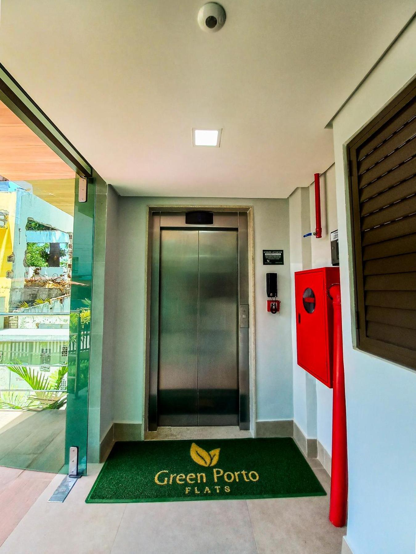 Flat 03 Com Piscina Privativa *